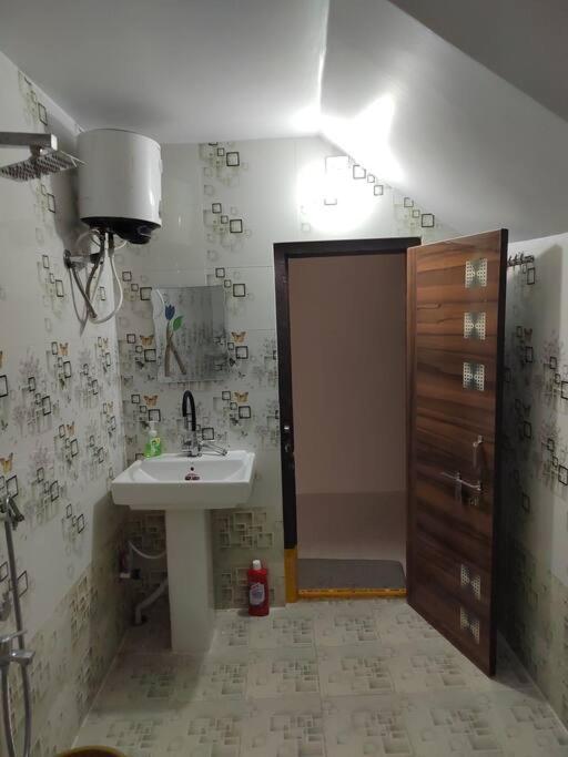 Apartamento Gangi Kota North Flat Kovvur Exterior foto